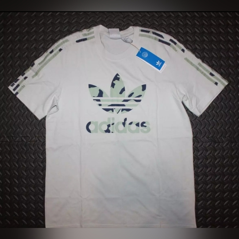 NWT Adidas Originals Mens Camo Trefoil Tee, XL